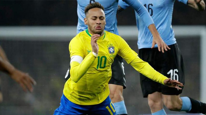 عملکرد نیمار مقابل اروگوئه