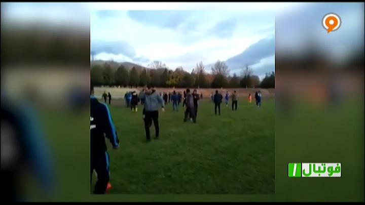 فوتبال 1: ضرب و شتم داور در لیگ دسته سه