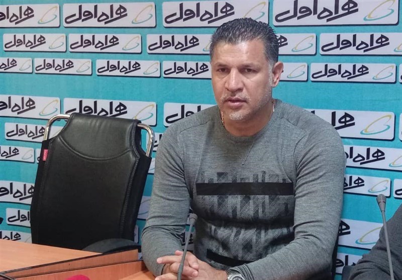 علی دایی: در نیمه دوم بد بازی کردیم اما باز هم میتوانستیم گل بزنیم /مشکلات زیاد است اما نباید در خانه با استقلال خوزستان مساوی کنیم