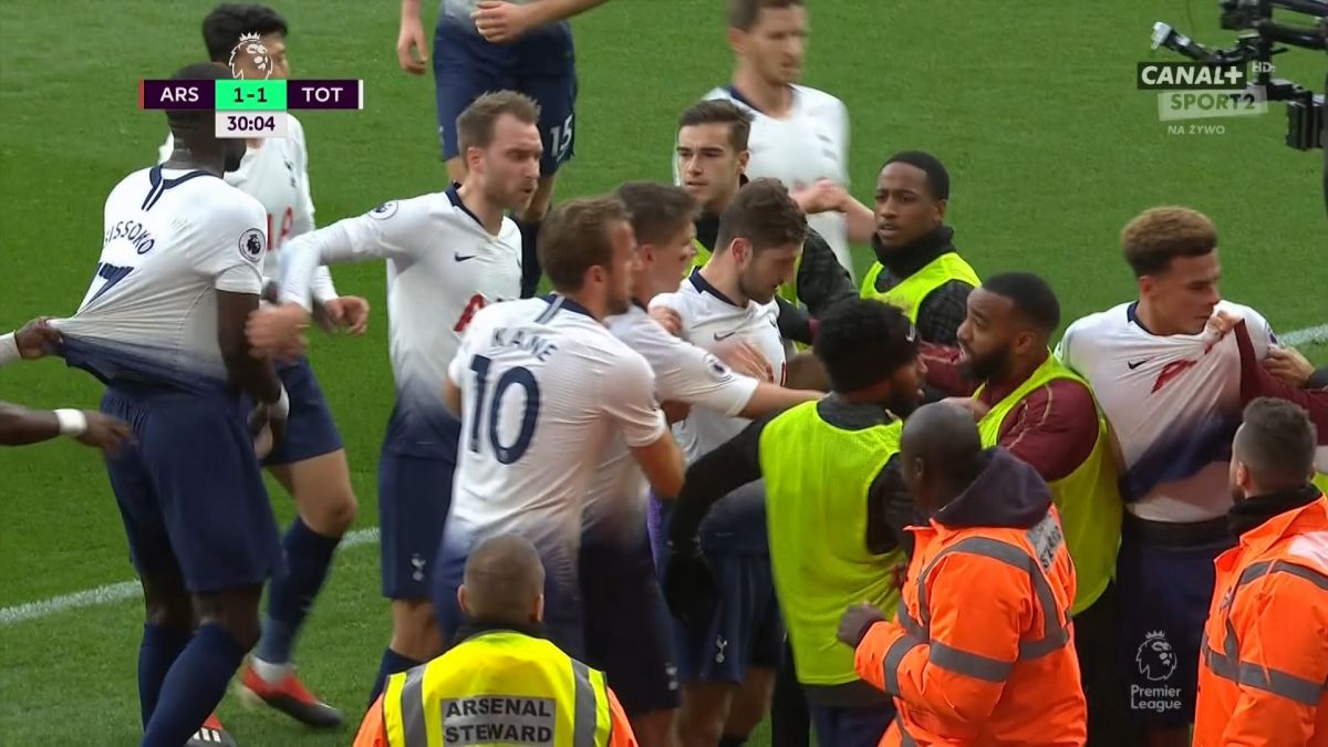 گل تساوی تاتنهام به آرسنال و درگیری شدید بازیکنان