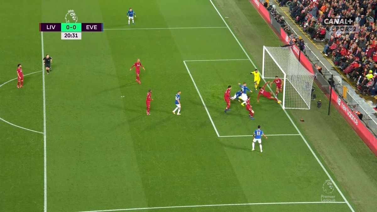 نجات فوق العاده دروازه لیورپول مقابل اورتون توسط آلیسون و مدافعان