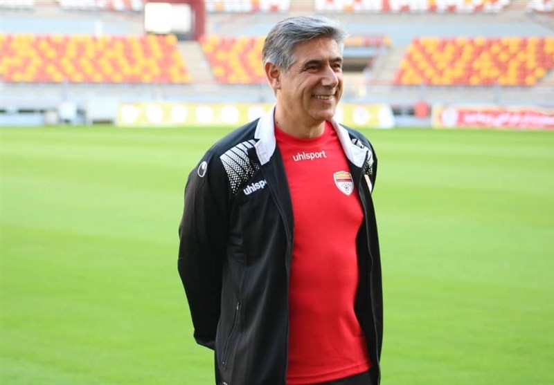 دو دستیار قطبی وارد تهران شدند/ مربی پیشین پرسپولیس در کادرفنی فولاد