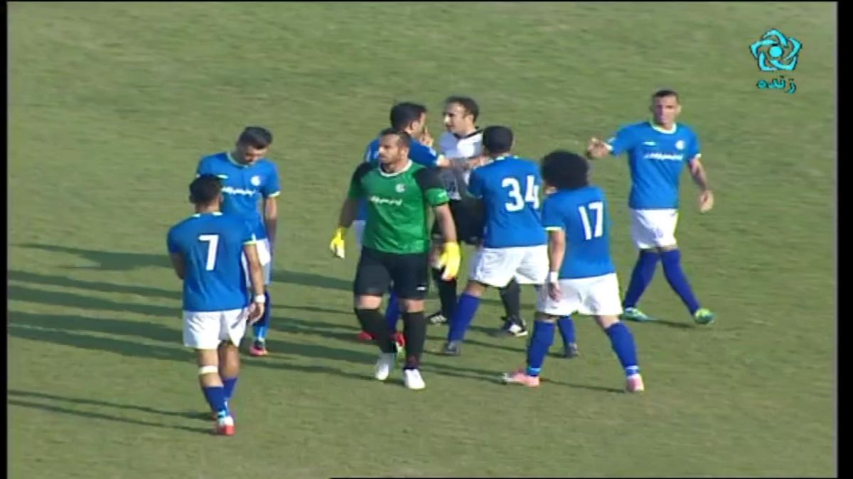 گل عجیب سپاهان به استقلال خوزستان