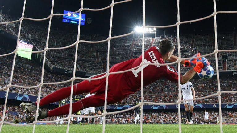 درخشش جانشین بوفون / مهار پنالتی والنسیا در دقیقه 95 توسط شزنی