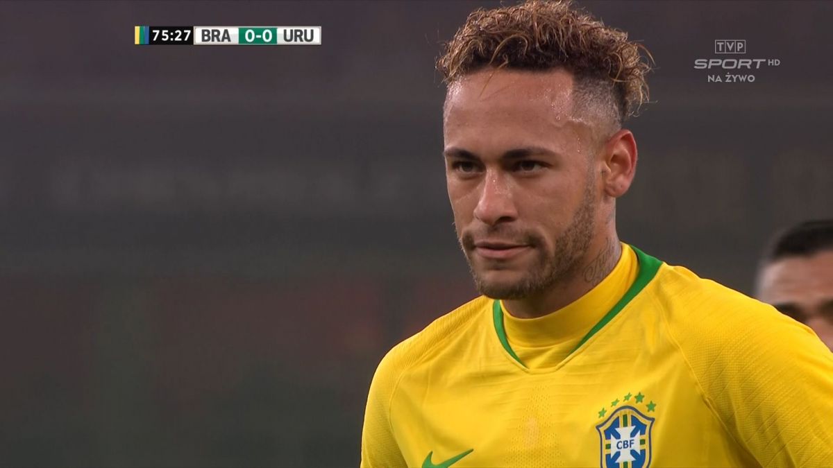 گل اول برزیل به اروگوئه توسط نیمار با پنالتی عجیب داور