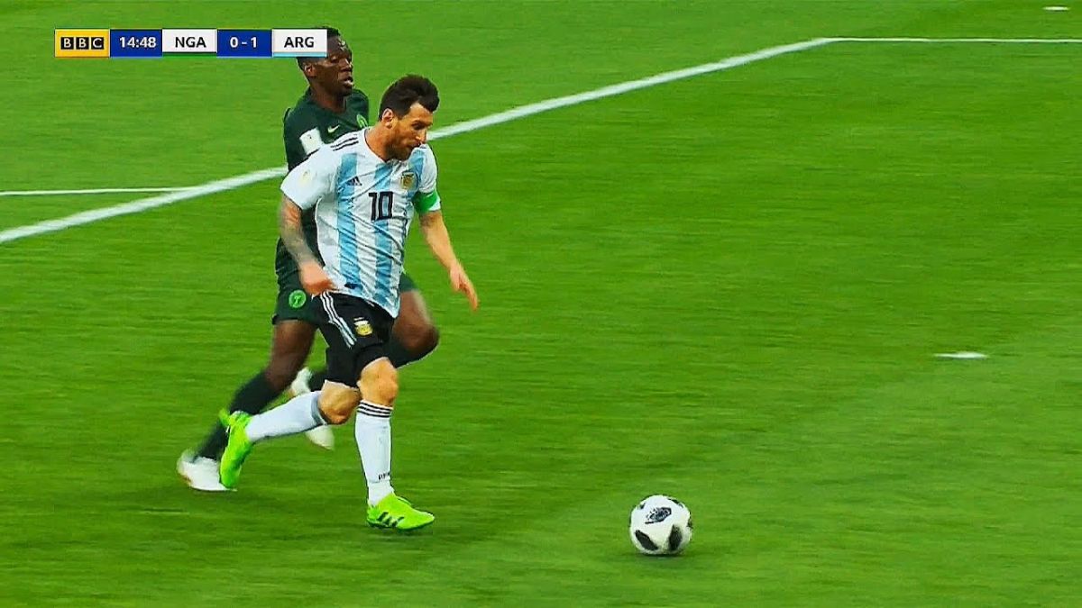 دروغ درباره ضعف پای راست لیونل مسی!