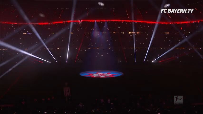 مراسم جذاب لیزر شو بایرن مونیخ در ورزشگاه آلیانتس آرنا