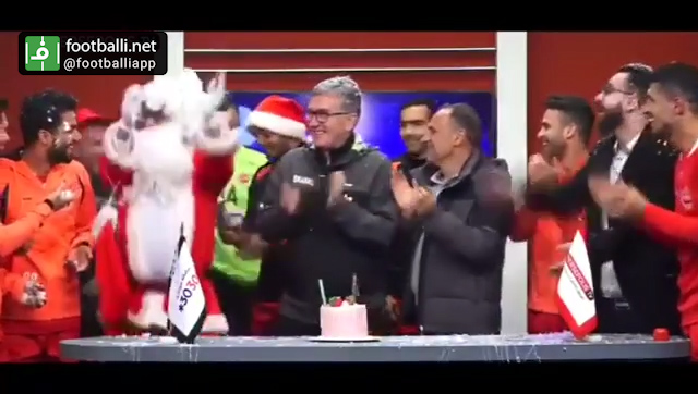 تبریک جالب سال نو میلادی به برانکو ایوانکوویچ توسط بازیکنان پرسپولیس