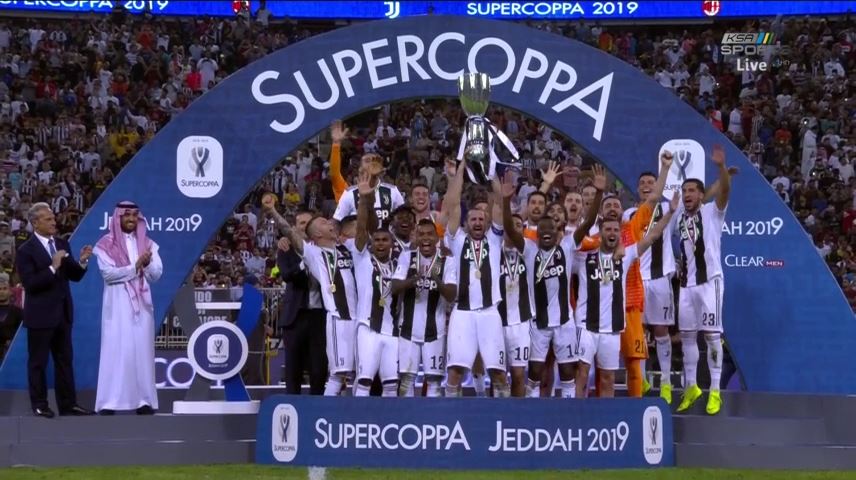 مراسم اهدای مدال و کاپ قهرمانی سوپرجام به یوونتوس