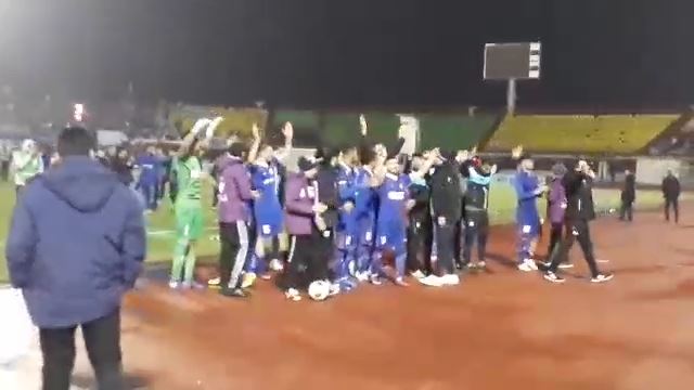 اختصاصی/ شادی بازیکنان داماش با هواداران پس از صعود به فینال جام حذفی