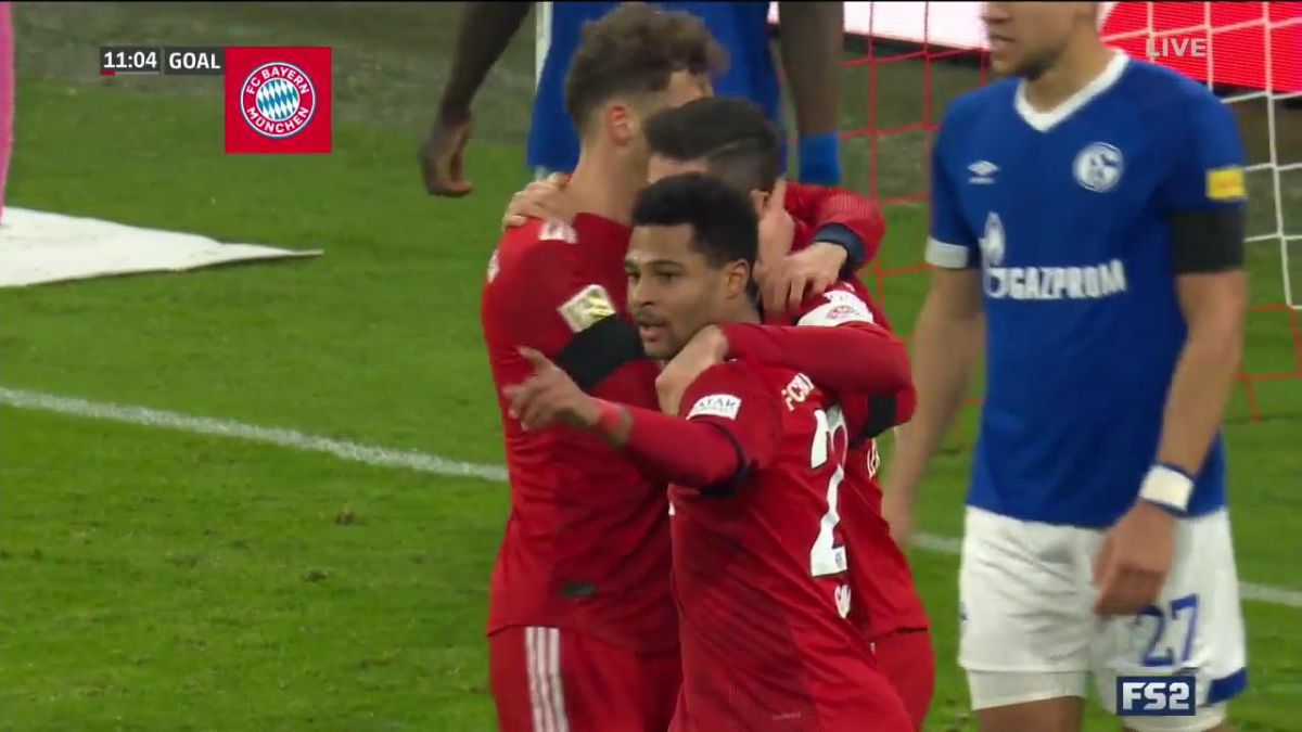 گل اول بایرن مونیخ به شالکه (گل به خودی)