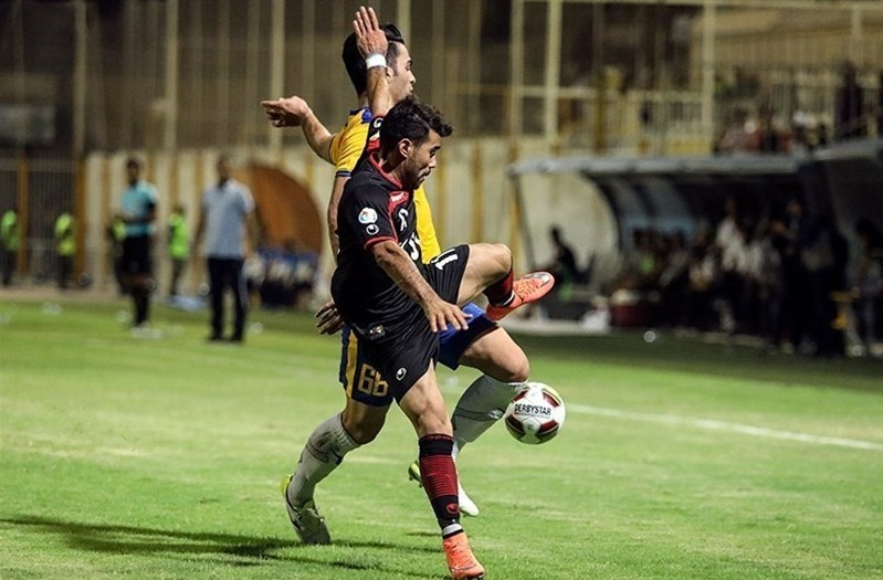 مهدی زبیدی: بیتسعید گفته بود به پرسپولیس گل میزنم/ پنالتی درست بود، گل فولاد هم آفساید نبود