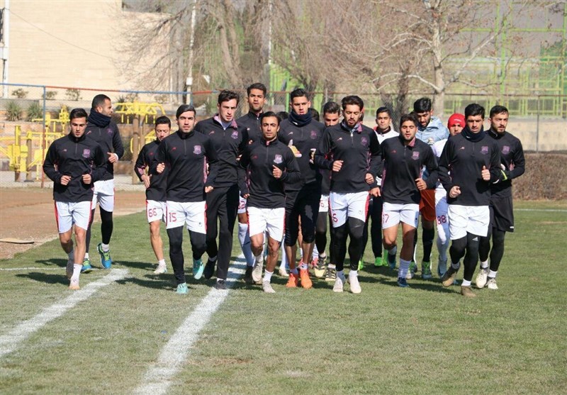 غیبت ۳ بازیکن نساجی در دیدار با نفت مسجدسلیمان