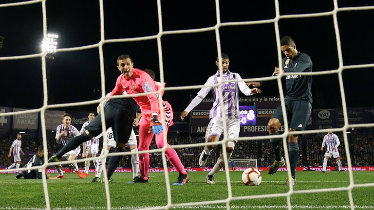 گل اول رئال مادرید به وایادولید (واران)