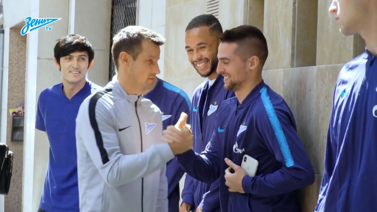 پیاده روی صبحگاهی بازیکنان زنیت پیش از بازی با ویارئال