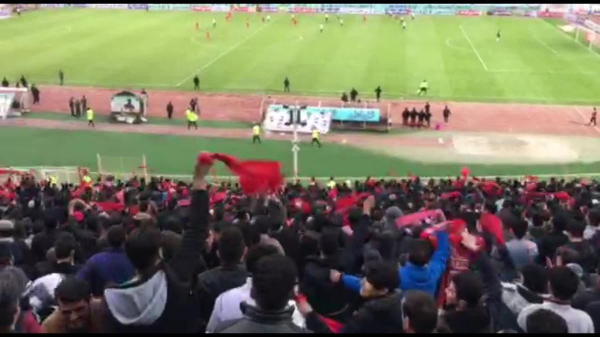 اختصاصی/ لحظات پایانی بازی تراکتورسازی - پدیده و سوت داور بازی