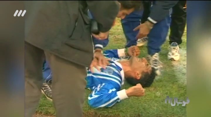 پیش بازی پرسپولیس و استقلال / قرمز یا آبی؟