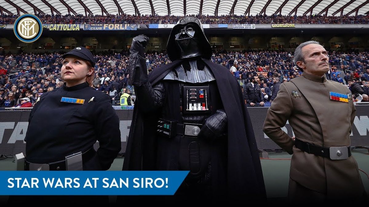 حضور شخصیت های فیلم جنگ ستارگان در ورزشگاه پیش از بازی اینتر و آتالانتا