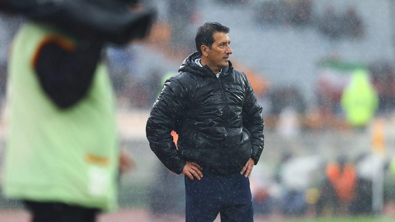 گفتگو با محمد تقوی: پرسپولیس را قهرمان بدانید