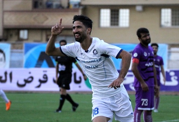 فوتبال 1: 12 گل پیمان رنجبری برای گل گهر در لیگ یک 1397-98