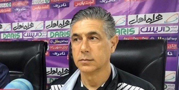 قطبی: قلبا دوست دارم پرسپولیس قهرمان شود/ بعد از بازی آخر تصمیم میگیرم در فولاد بمانم یا نه