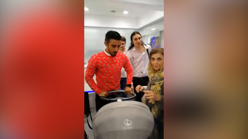 اختصاصی/ حضور رضا قوچان‌نژاد و ساره بیات در سمینار طراحی داخلی سروین بیات در پالادیوم