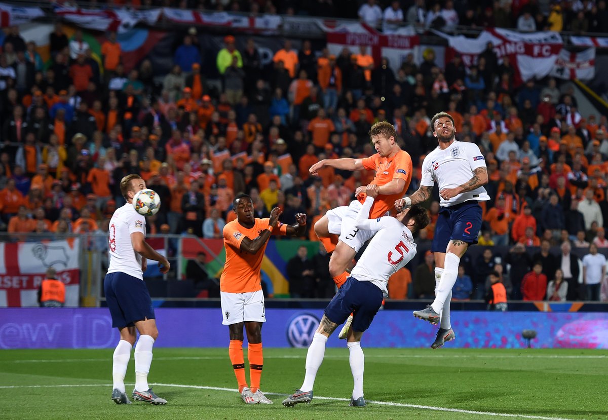 گل اول هلند به انگلیس (دلیخت)