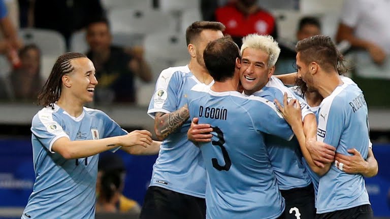 گل اول اروگوئه به اکوادور (لودیرو)