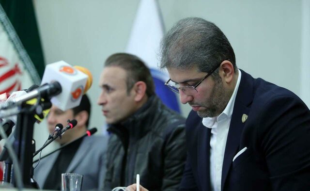 حمیداوی: امکان ندارد گلمحمدی را به پرسپولیس بدهیم/ قرارداد او هیچ بندی برای جدایی ندارد