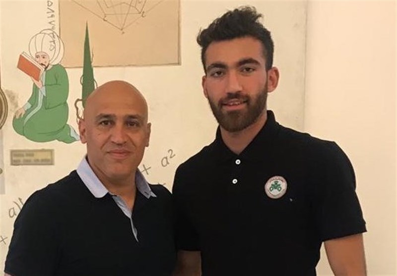 ذوبآهن هافبک جدید جذب کرد