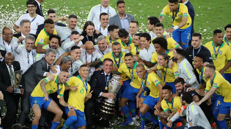 مراسم کامل اهدای مدال و کاپ قهرمانی کوپا آمریکا 2019 به برزیل