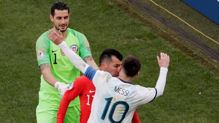 درگیری ها و حرکات خشن دنیای فوتبال 2018-19