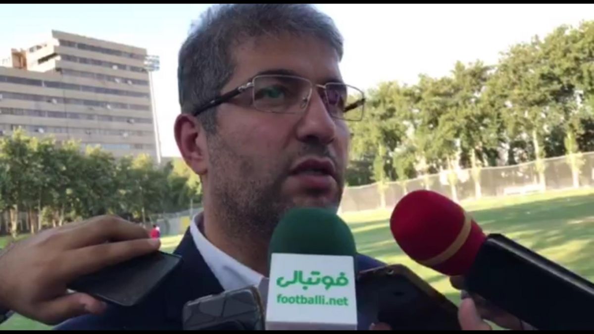 اختصاصی/ صحبت های فرهاد حمیداوی، مالک پدیده شهرخودرو در حاشیه تمرین امروز تیم