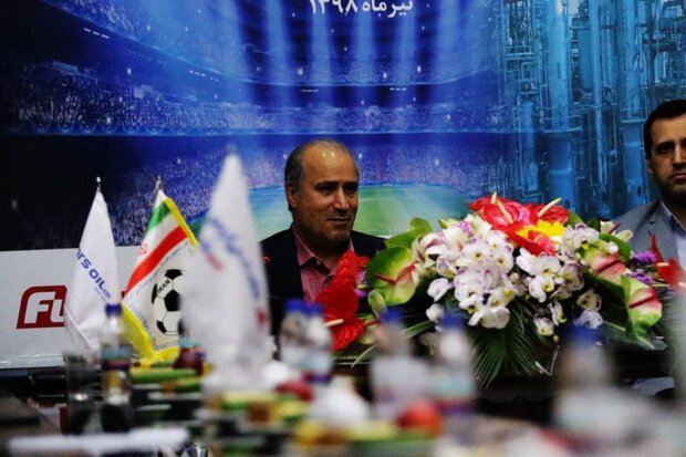 مهدی تاج: کسانی که به داوران حمله کنند را محروم میکنیم