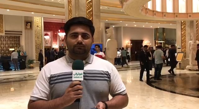 توضیحات سعید لطفی، گزارشگر سایت فوتبالی درباره صحبتهای محمد نوری فر مدیر رسانه ای تیم استقلال و اتهام عدم رعایت قواعد حرفه ای و حریم خصوصی باشگاه استقلال به سایت فوتبالی در ضیافت شام استراماچونی برای بازیکنان تیم استقلال