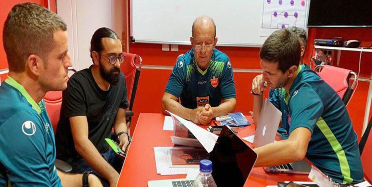 آنالیزور برانکو با کالدرون در پرسپولیس همکاری میکند؟