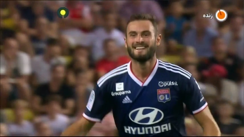 گل سوم لیون به موناکو (مندس)