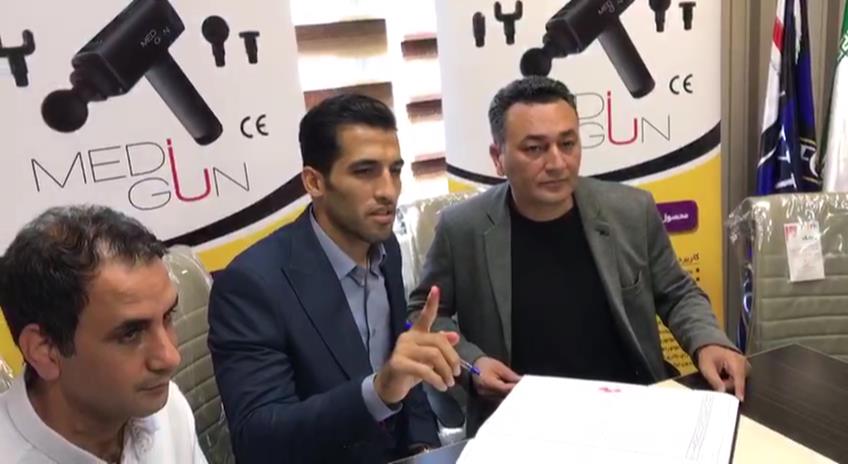 اختصاصی/ ثبت قرارداد وحید امیری در هیات فوتبال استان تهران