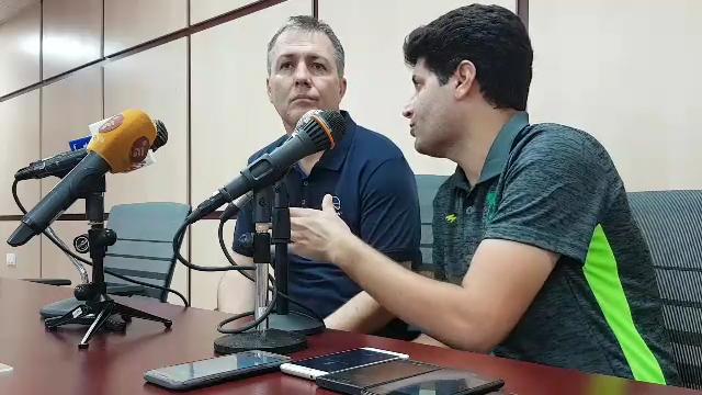 اختصاصی/ کنفرانس خبری اسکوچیچ، سرمربی نفت آبادان بعد از بازی با فولاد