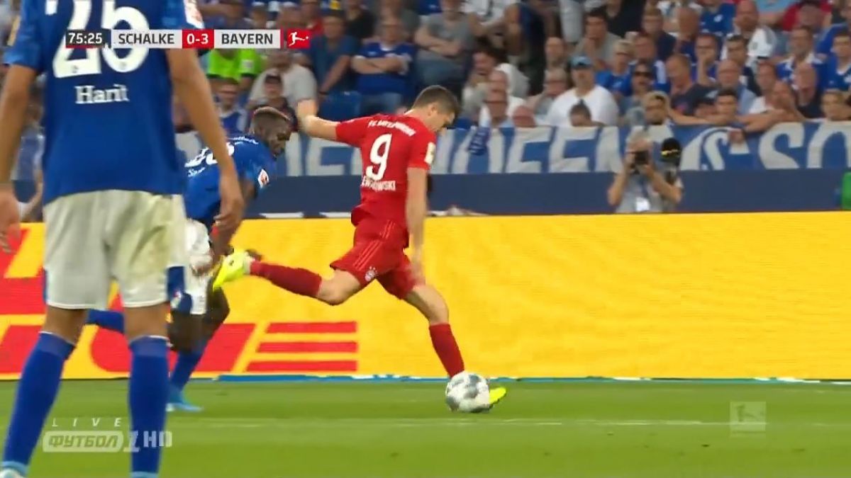 گل سوم بایرن مونیخ به شالکه (هت تریک لواندوفسکی)