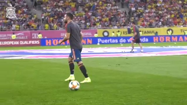 چالش تیر دروازه کارواخال و سوسو در تمرین