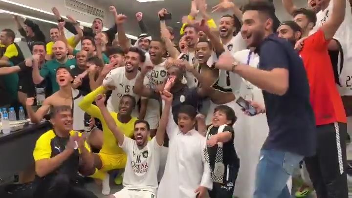 شادی بازیکنان السد در رختکن پس از صعود به نیمه نهایی لیگ قهرمانان آسیا