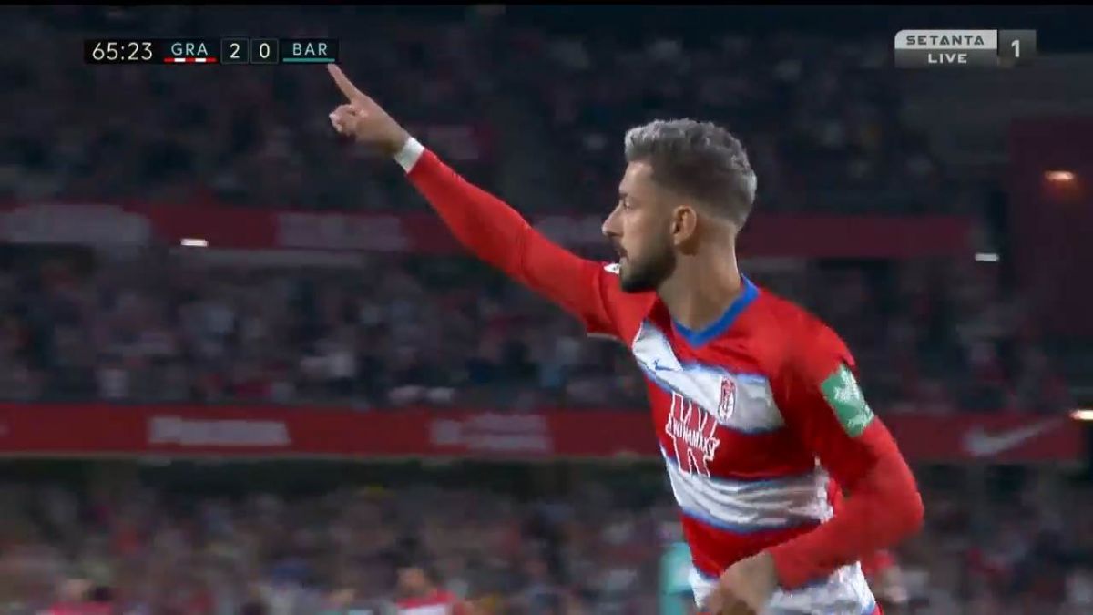 گل دوم گرانادا به بارسلونا (آلوارو)