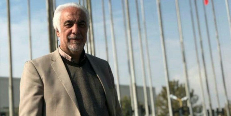 کریمی: برای پیشکسوتان جایگاه میسازیم