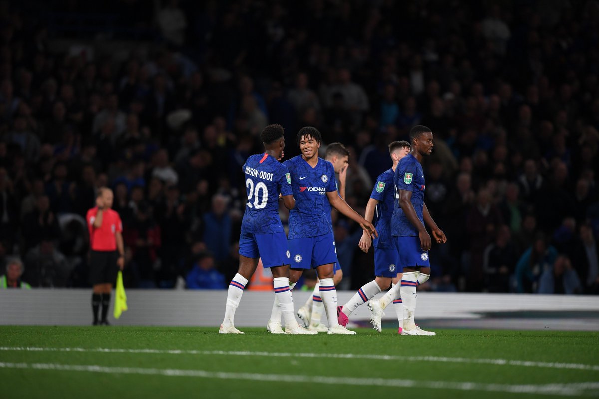 گل هفتم چلسی به گریمزبی تاون (کالوم)