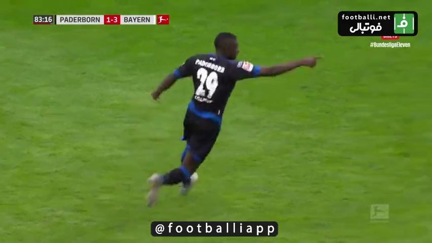 گل دوم پادربورن به بایرن مونیخ (کالینز)