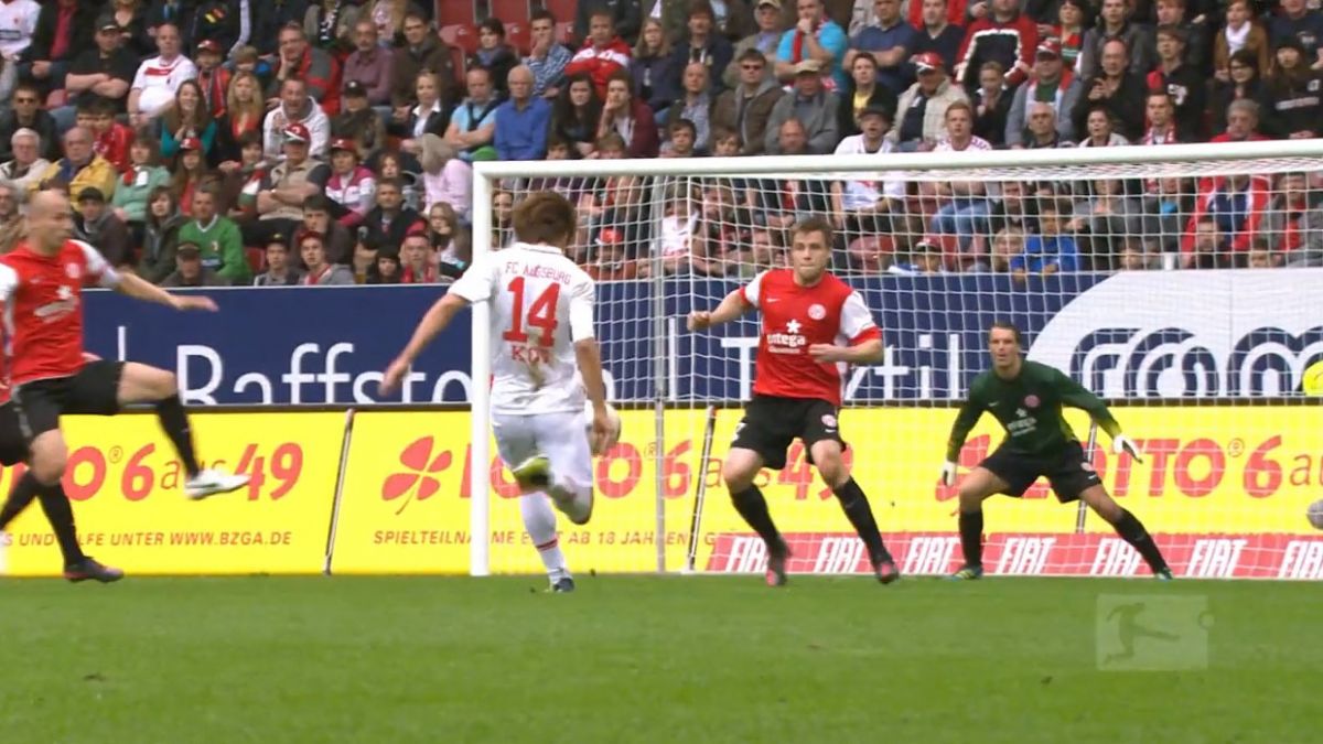 10 گل برتر شماره 14 های بوندسلیگا؛ از ژورکائف تا هکتور