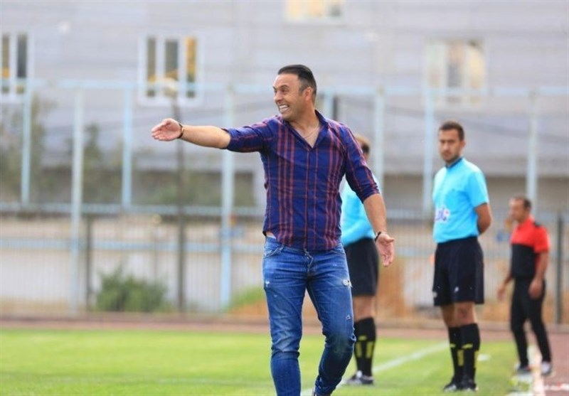 پاشازاده: دوست داشتم بروم رختکن استقلال گرد و خاک کنم