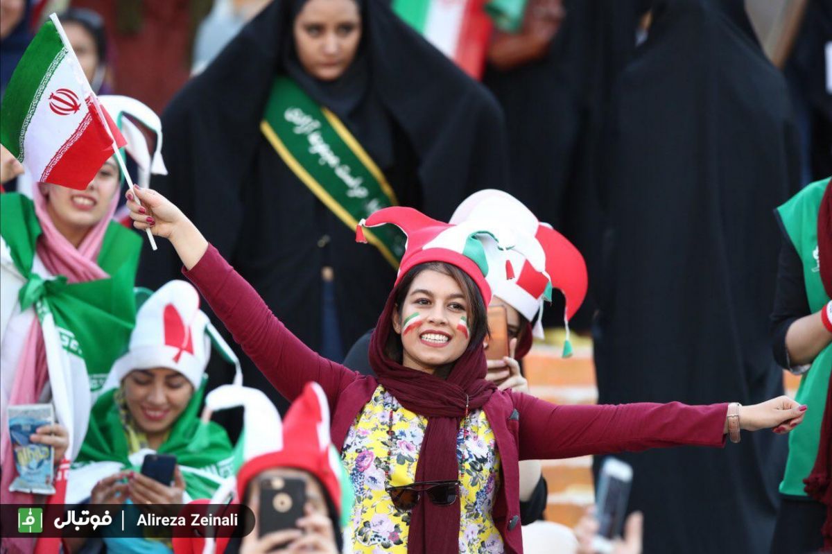 گزارش تصویری اختصاصی/ بانوان در آزادی پیش از شروع بازی ایران-کامبوج