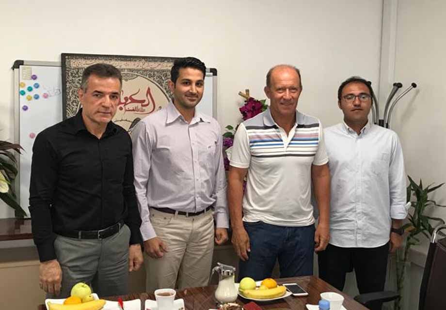 مهرداد خانبان آنالیزور پرسپولیس شد